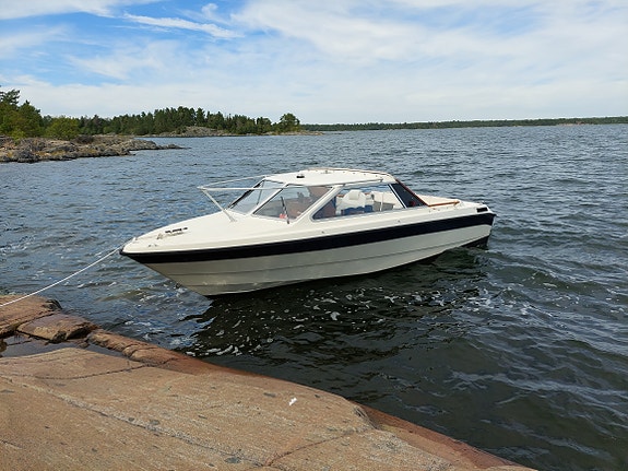 Flipper 640 HT, Mercruiser 220hk 2 of 10