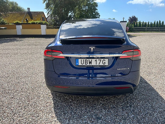 Tesla Model X 5 of 5