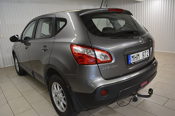 Nissan Qashqai 4 of 5
