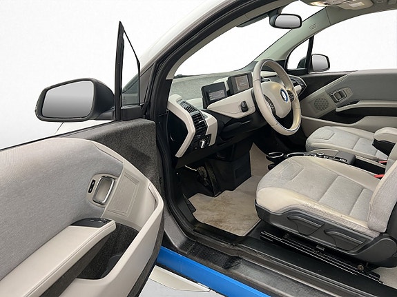 BMW i3 10 of 29