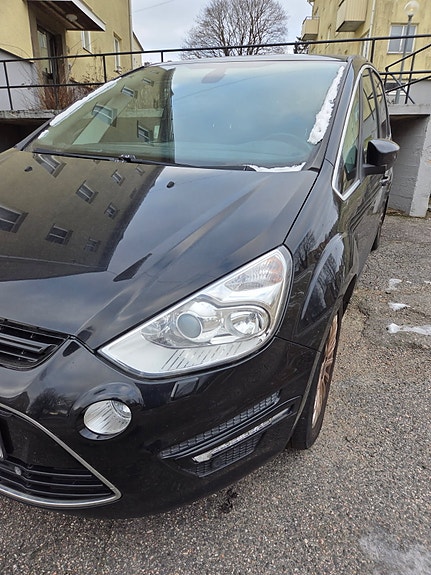 Ford S-MAX 2 of 5