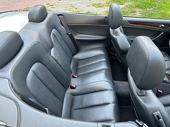 Mercedes-Benz CLK320 7 of 10