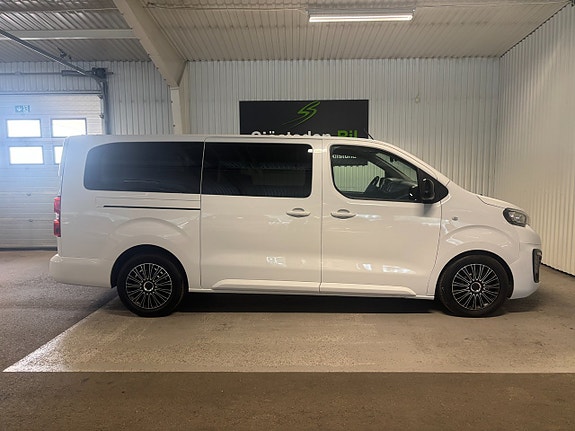 Peugeot Traveller 5 of 5