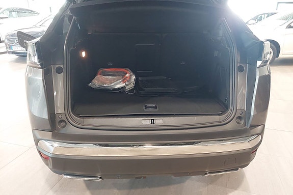 Peugeot 3008 12 of 13
