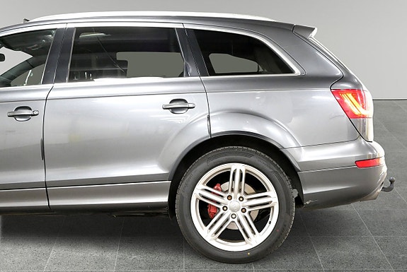 Audi Q7 12 of 23