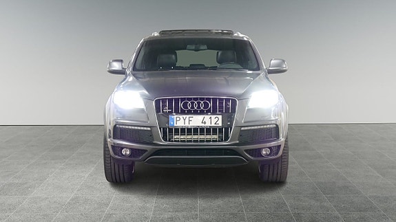 Audi Q7 3 of 5