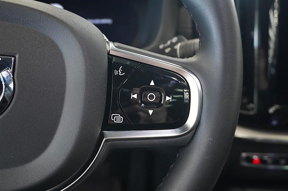 Volvo XC60 19 of 25