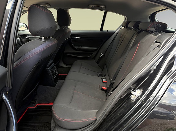 BMW 118d 6 of 8
