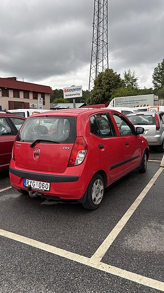 Hyundai i10 3 of 7