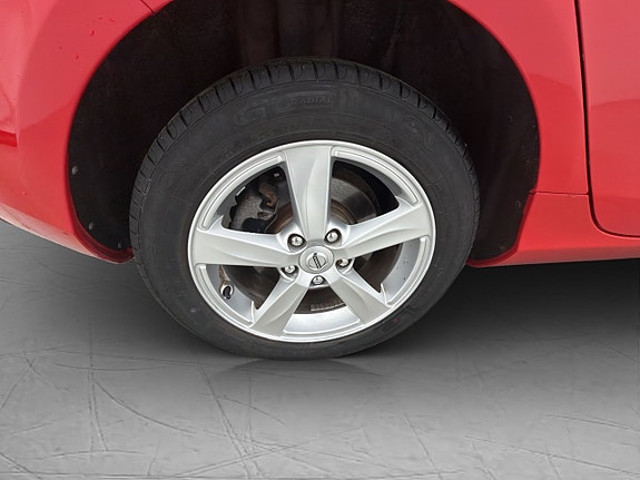 Volvo V40 25 of 26