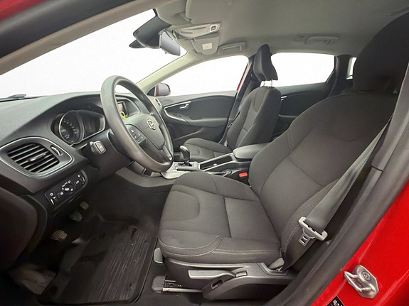 Volvo V40 10 of 26