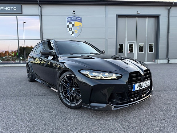 BMW M3 2 of 5
