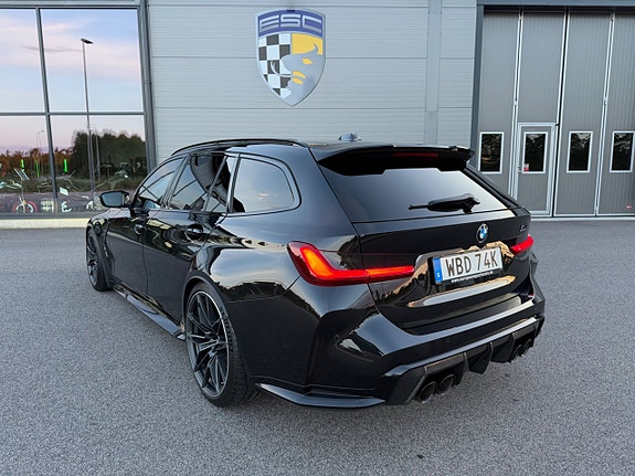 BMW M3 4 of 5