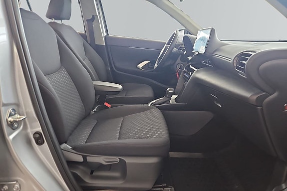 Toyota Yaris Cross 6 of 19