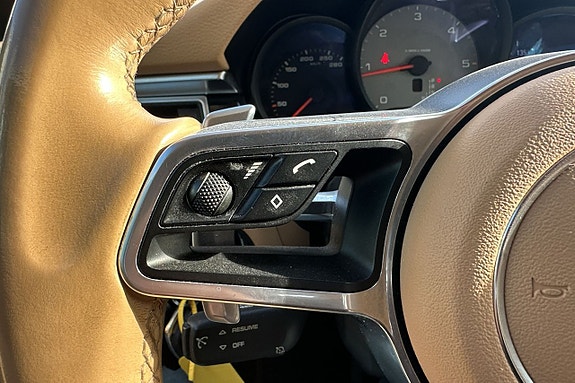 Porsche Macan S 24 of 30