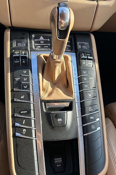 Porsche Macan S 26 of 30