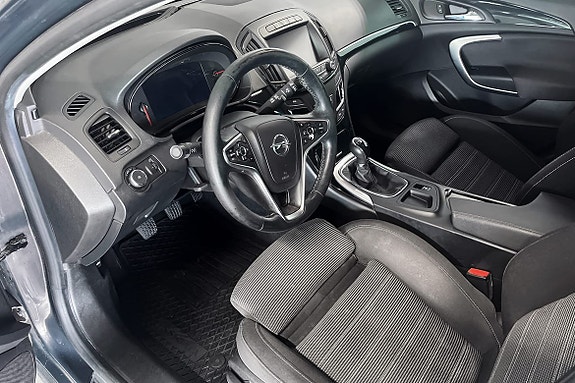 Opel Insignia 4 of 5