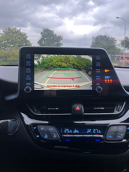 Toyota C-HR 6 of 7