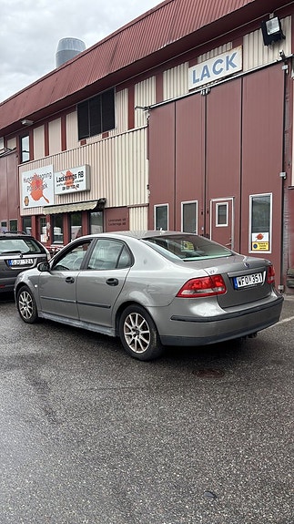 Saab 9-3 2 of 7