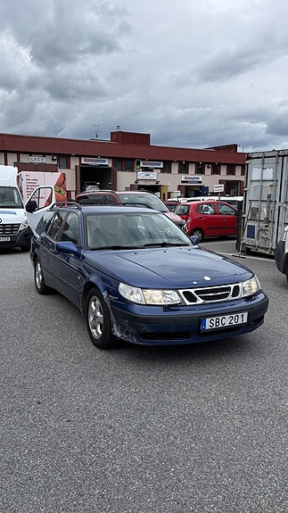 Saab 9-5 2 of 7