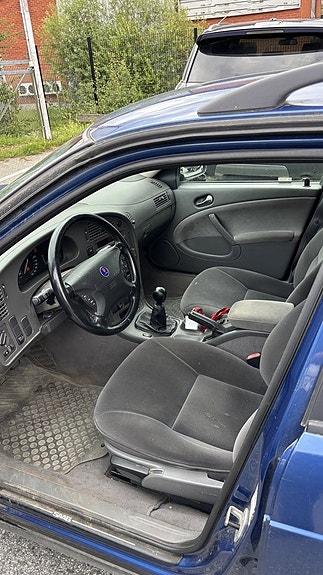 Saab 9-5 4 of 7