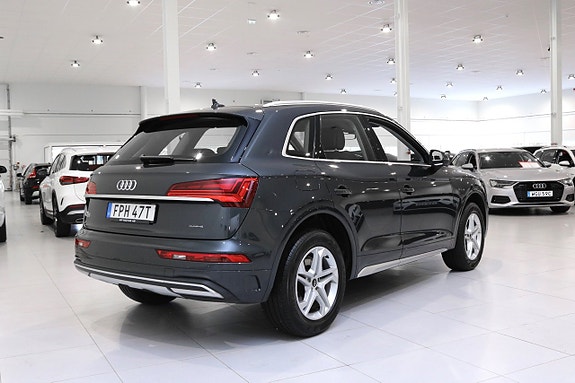 Audi Q5 4 of 5