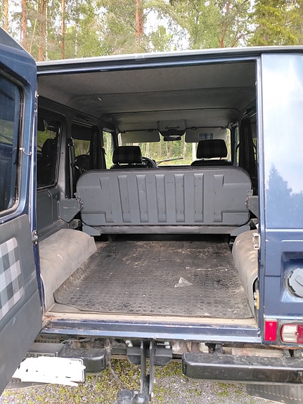 Mercedes-Benz 230 GE 17 of 24