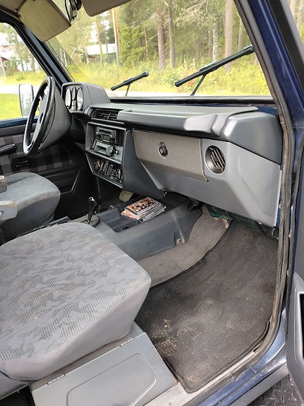 Mercedes-Benz 230 GE 12 of 24