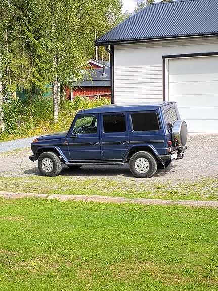 Mercedes-Benz 230 GE 3 of 24