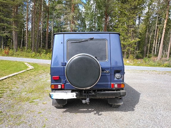 Mercedes-Benz 230 GE 5 of 24