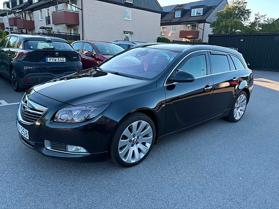 Opel Insignia 4 of 5