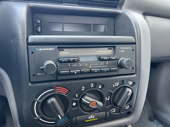 Opel Astra 18 of 20