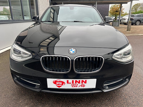 BMW 116i 2 of 26