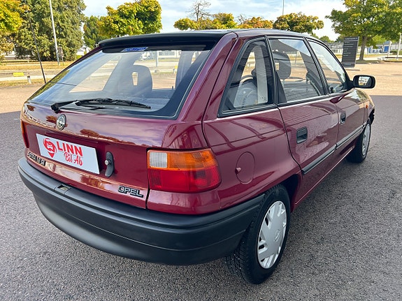 Opel Astra 4 of 20