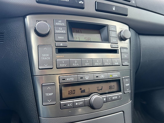 Toyota Avensis 16 of 19