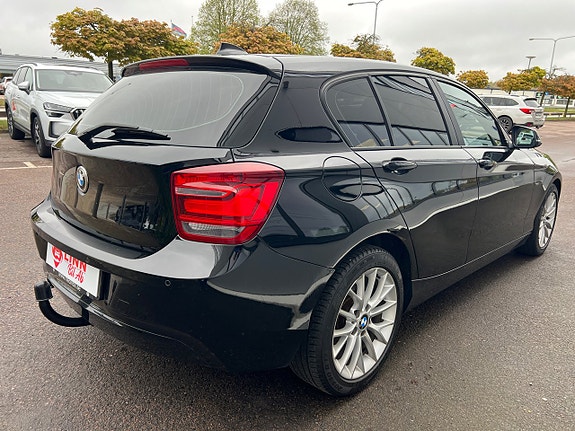 BMW 116i 4 of 26