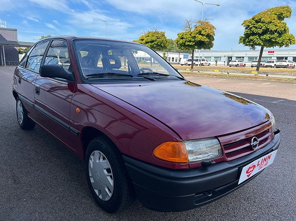 Opel Astra 3 of 20