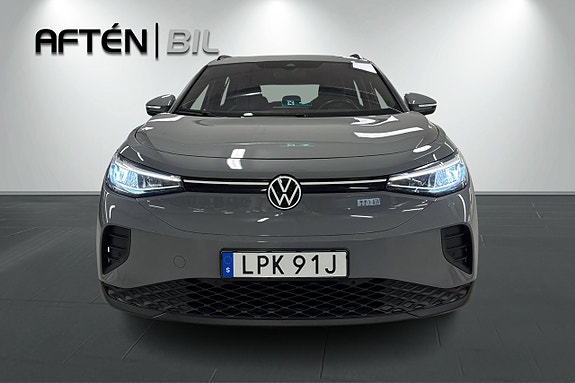 Volkswagen ID.4 3 of 5