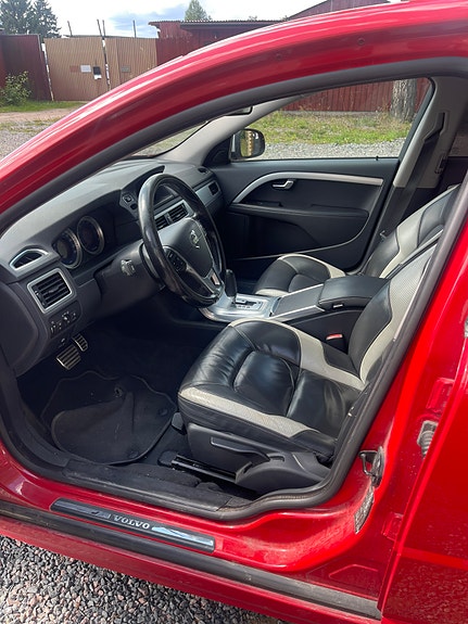 Volvo V70 5 of 5