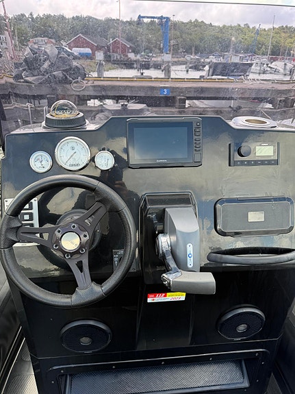 BRIG Navigator N570P 2018 | Evinrude 75 hk | Garmin | 210 h 7 of 8