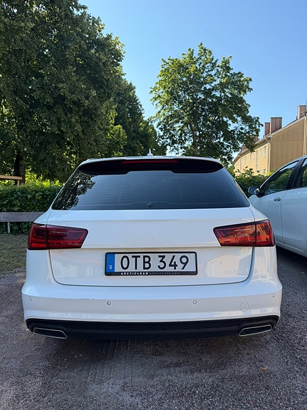 Audi A6 12 of 12