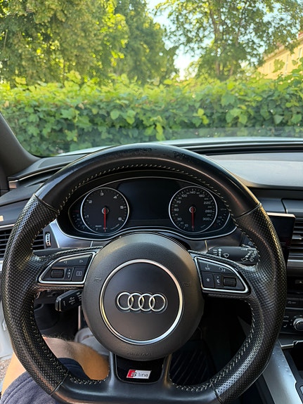 Audi A6 5 of 12