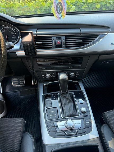 Audi A6 6 of 12