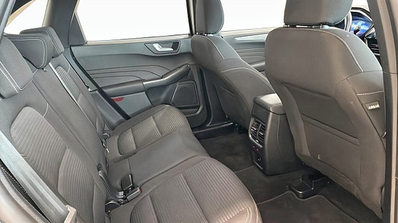 Ford Kuga 5 of 15