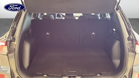 Ford Kuga 10 of 15