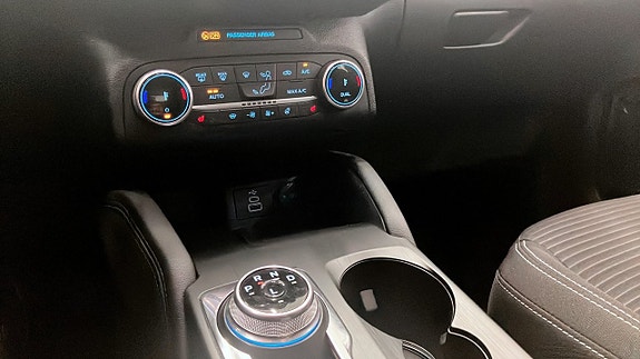 Ford Kuga 14 of 15