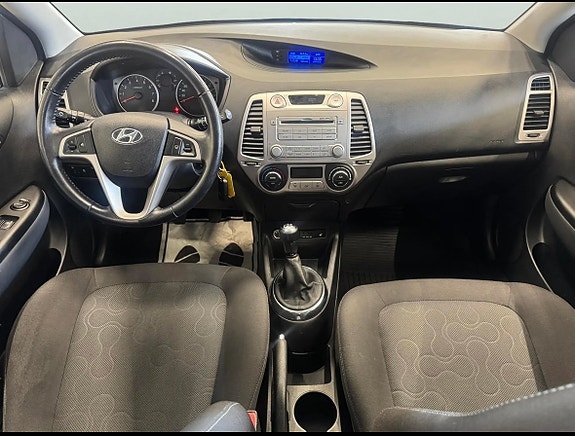 Hyundai i20 9 of 27