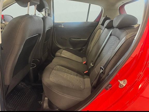 Hyundai i20 14 of 27