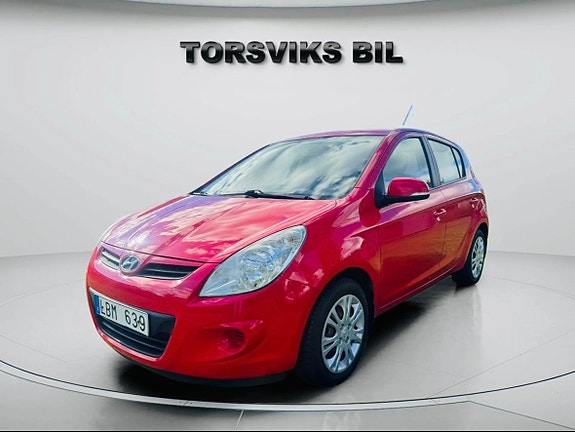 Hyundai i20 2 of 28