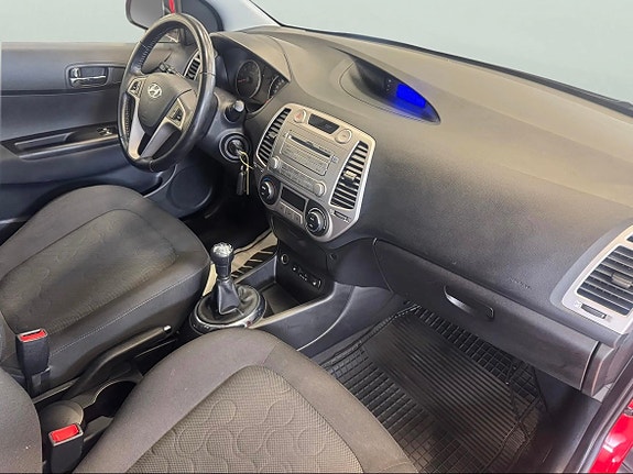 Hyundai i20 13 of 27